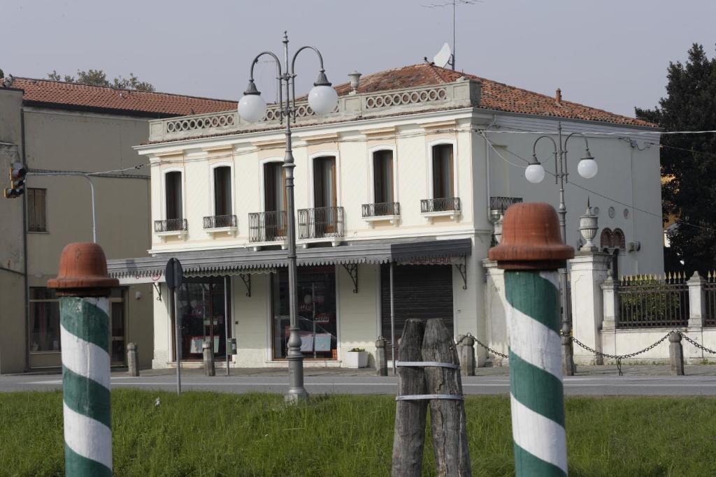 Barchessa Levi Morenos B&B มิรา ภายนอก รูปภาพ